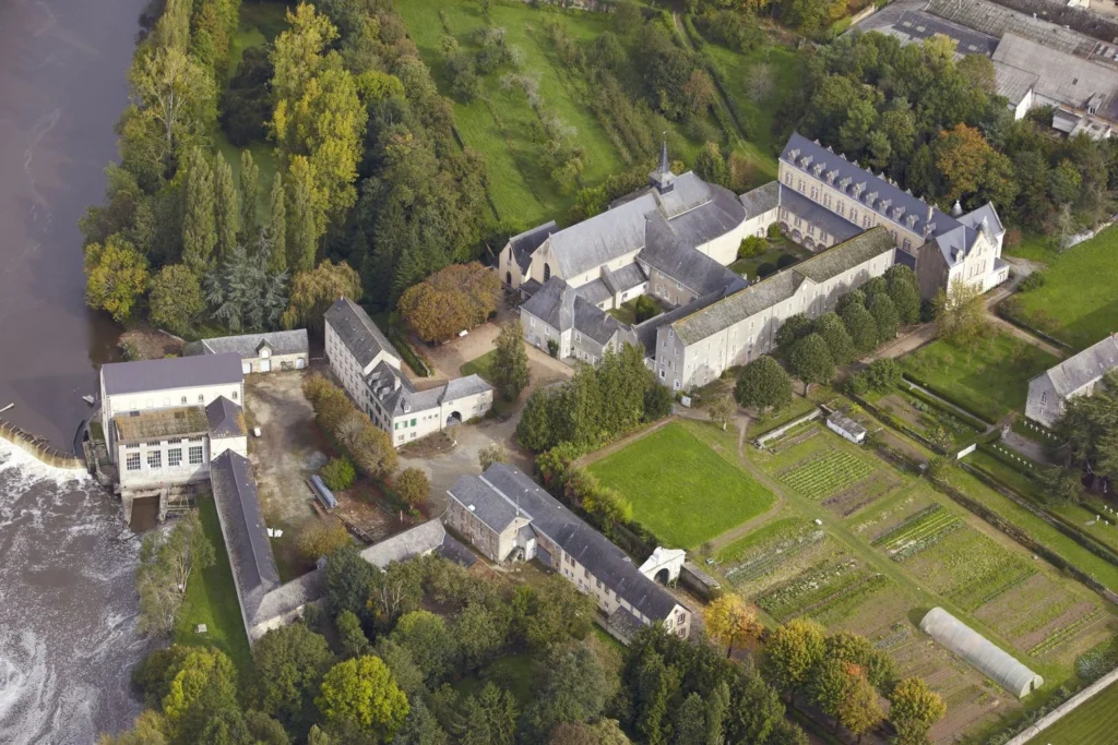 Entrammes - abbaye 2